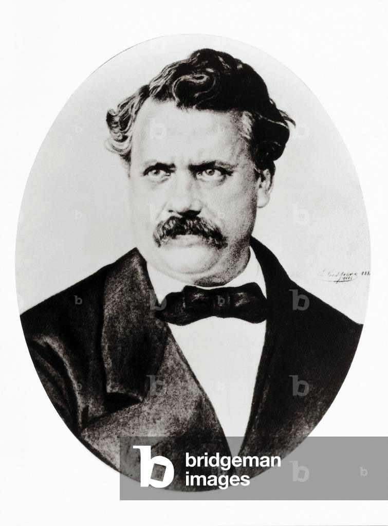 مؤسس الدار